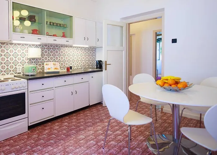 Botanist Διαμέρισμα *